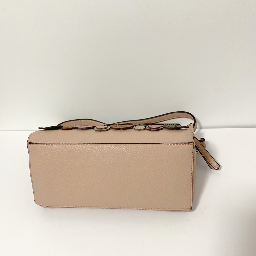 Super Cute Flowers Crossbody Bag - Picture 4 of 7